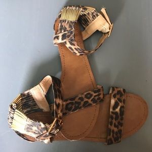 Mossimo Leopard print sandals size 7